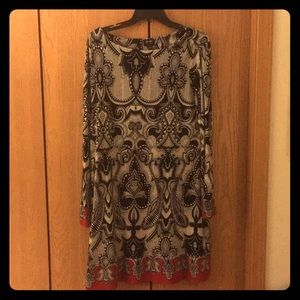 Paisley-like Black/white/red dress